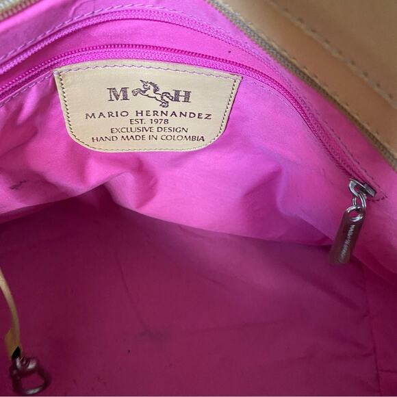 Mario Hernandez Mariposa Butterfly Embossed Soft Yellow Large Shoulder Bag - Picture 11 of 13